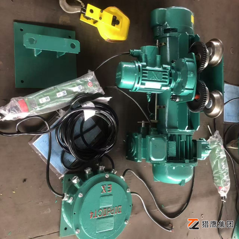 粉尘车间使用 CD1 防爆型电动葫芦时，有哪些操作注意事项？